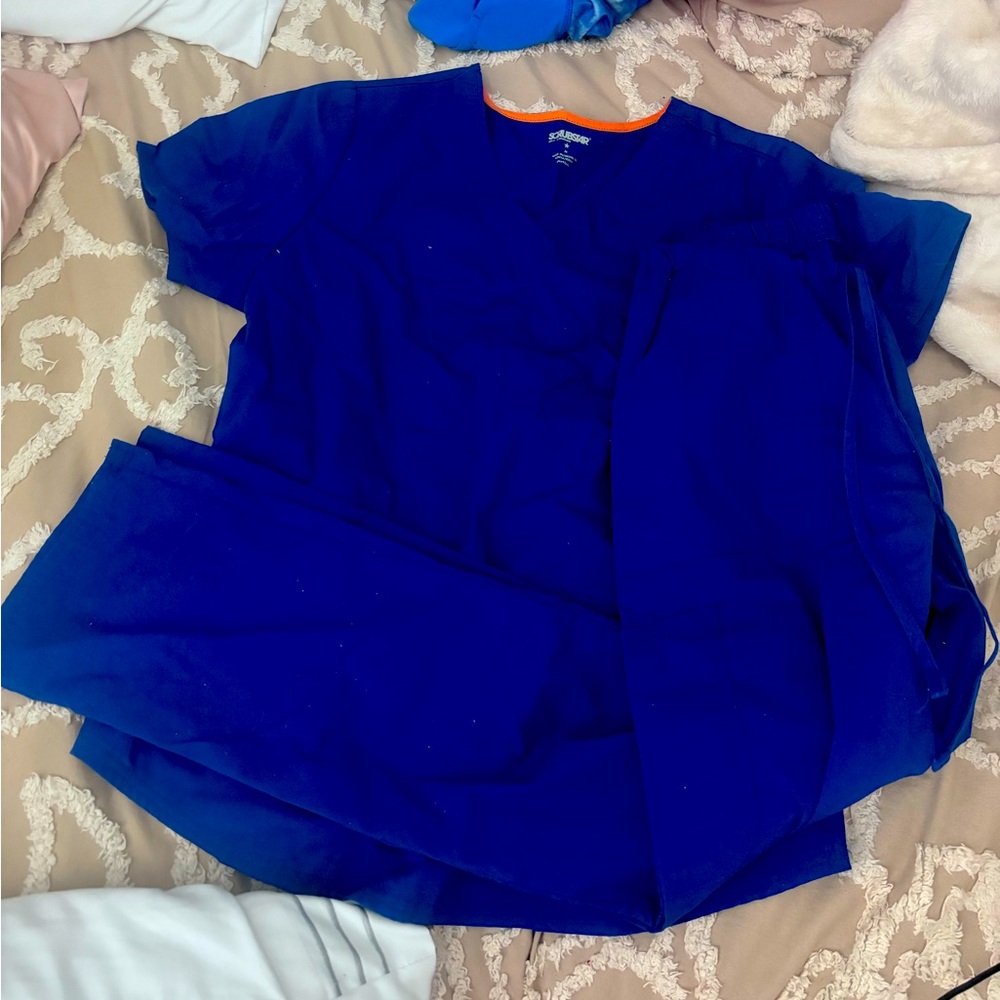 Navy blue scrubs never worn